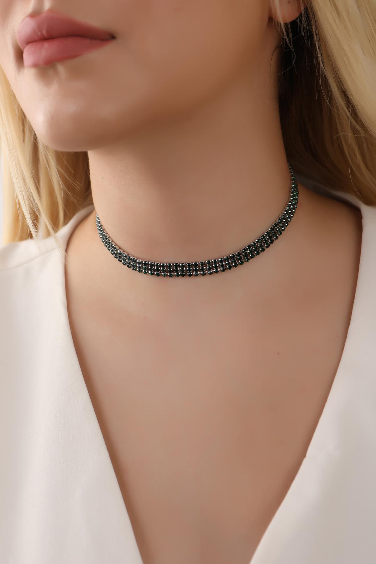 Yeşil%20Renk%20Su%20Yolu%203%20Sıralı%20Taşlı%20Choker%20Kolye%20Taşlı%20Kolye%20Trend%20Choker%20Kolye%20Gerdanlık