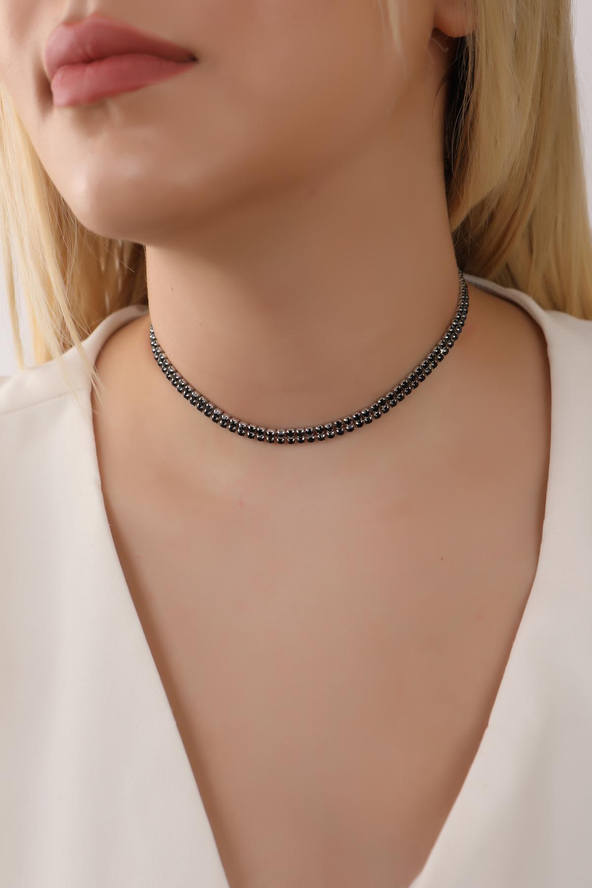 Siyah%20Renk%20Su%20Yolu%202%20Sıralı%20Taşlı%20Choker%20Kolye%20Taşlı%20Kolye%20Trend%20Choker%20Kolye%20Gerdanlık