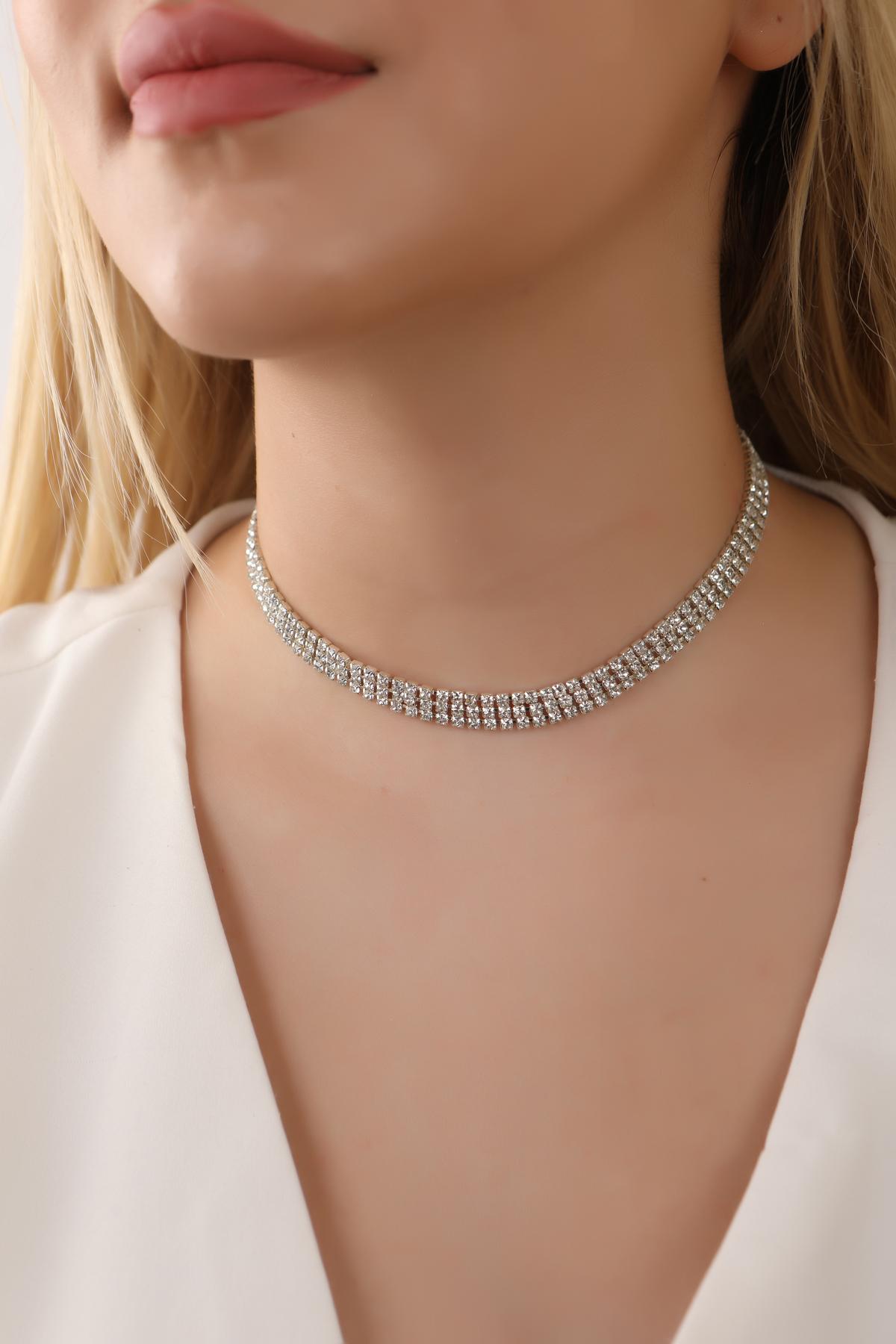 Gümüş%20Renk%20Su%20Yolu%203%20Sıralı%20Taşlı%20Choker%20Kolye%20Taşlı%20Kolye%20Trend%20Choker%20Kolye%20Gerdanlık