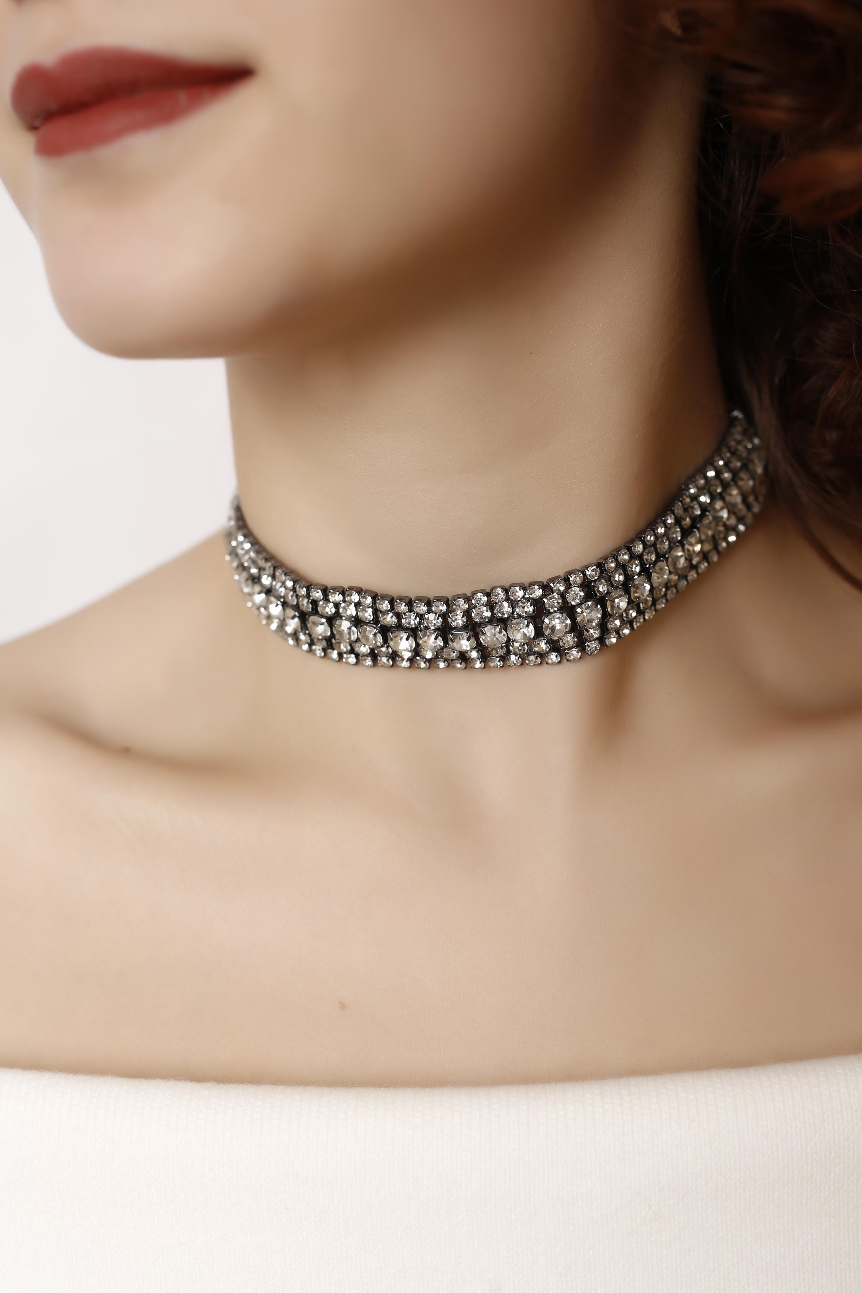 5%20Sıralı%20Taşlı%20Siyah%20Choker%20Kolye,%20Taşlı%20Choker,%20Su%20Yolu%20Choker%20Kolye%20Choker