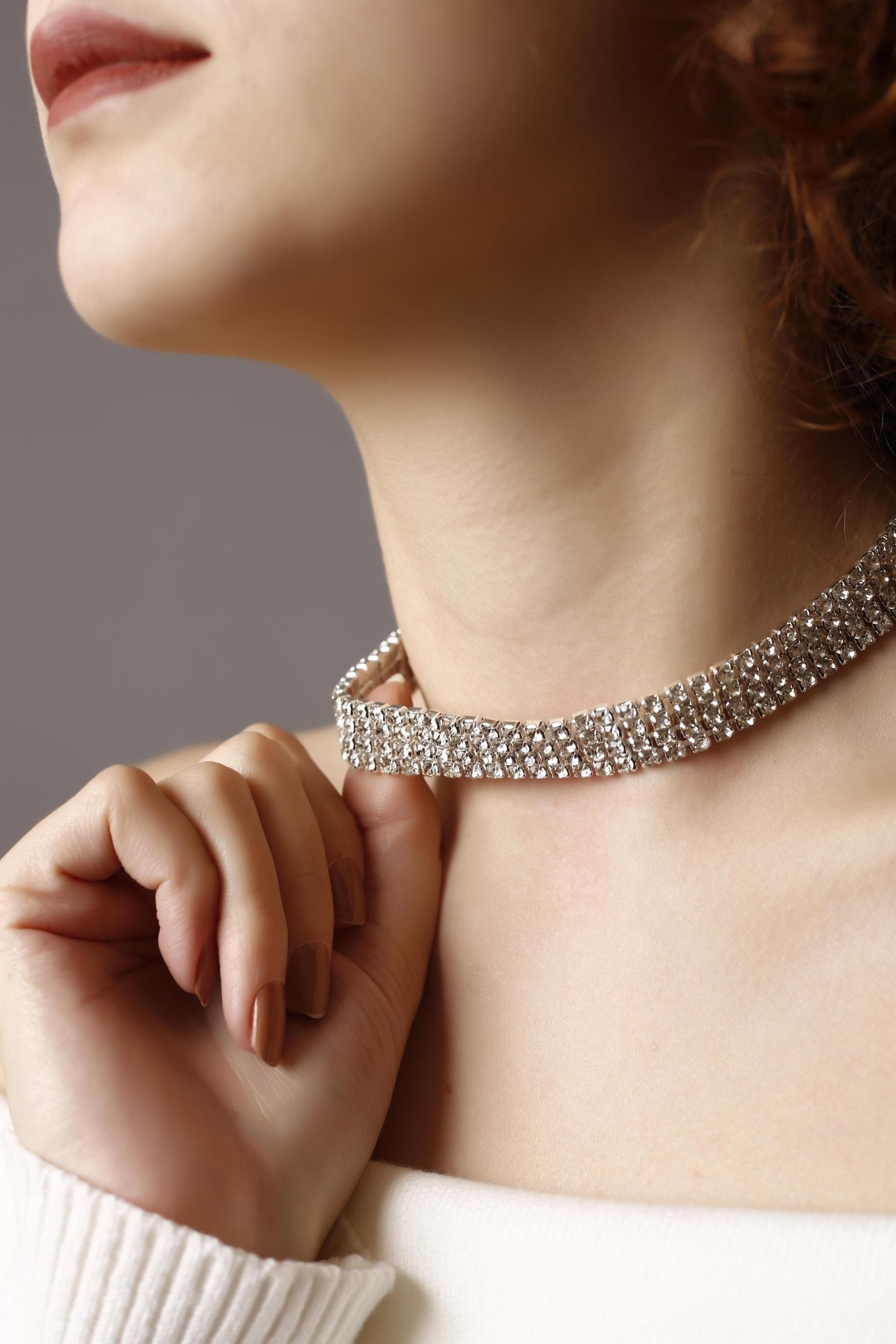 4%20Sıralı%20Taşlı%20Silver%20Choker%20Kolye,%20Taşlı%20Choker,%20Su%20Yolu%20Choker%20Kolye%20Choker